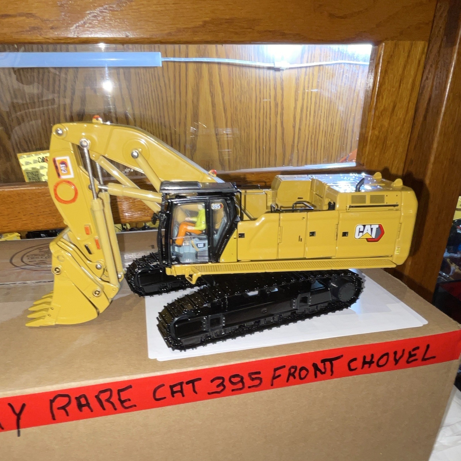 CAT 395 Front Shovel Tracked Excavator Diecast Model Yellow Black