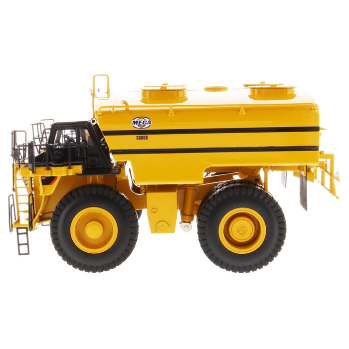 Cat MWT30 Mega Water Truck Core Classics Diecast Masters 1:50 Scale #85276C New