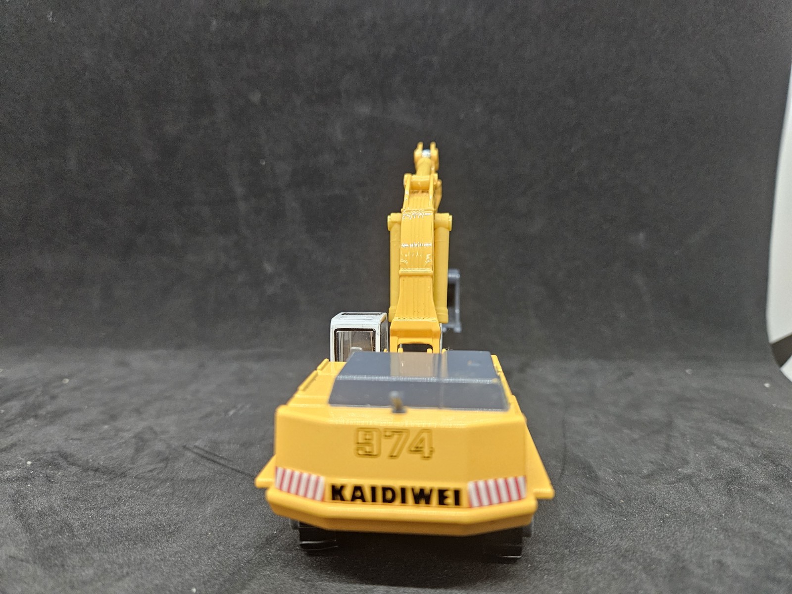KAIDIWEI 1/87 SCALE HYDRAULIC EXCAVATOR