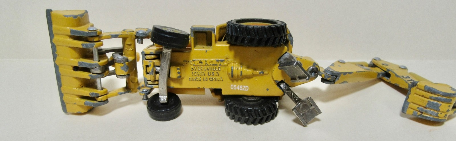 John Deere 310D Backhoe Loader For Parts Or Restoration 1/64 scale