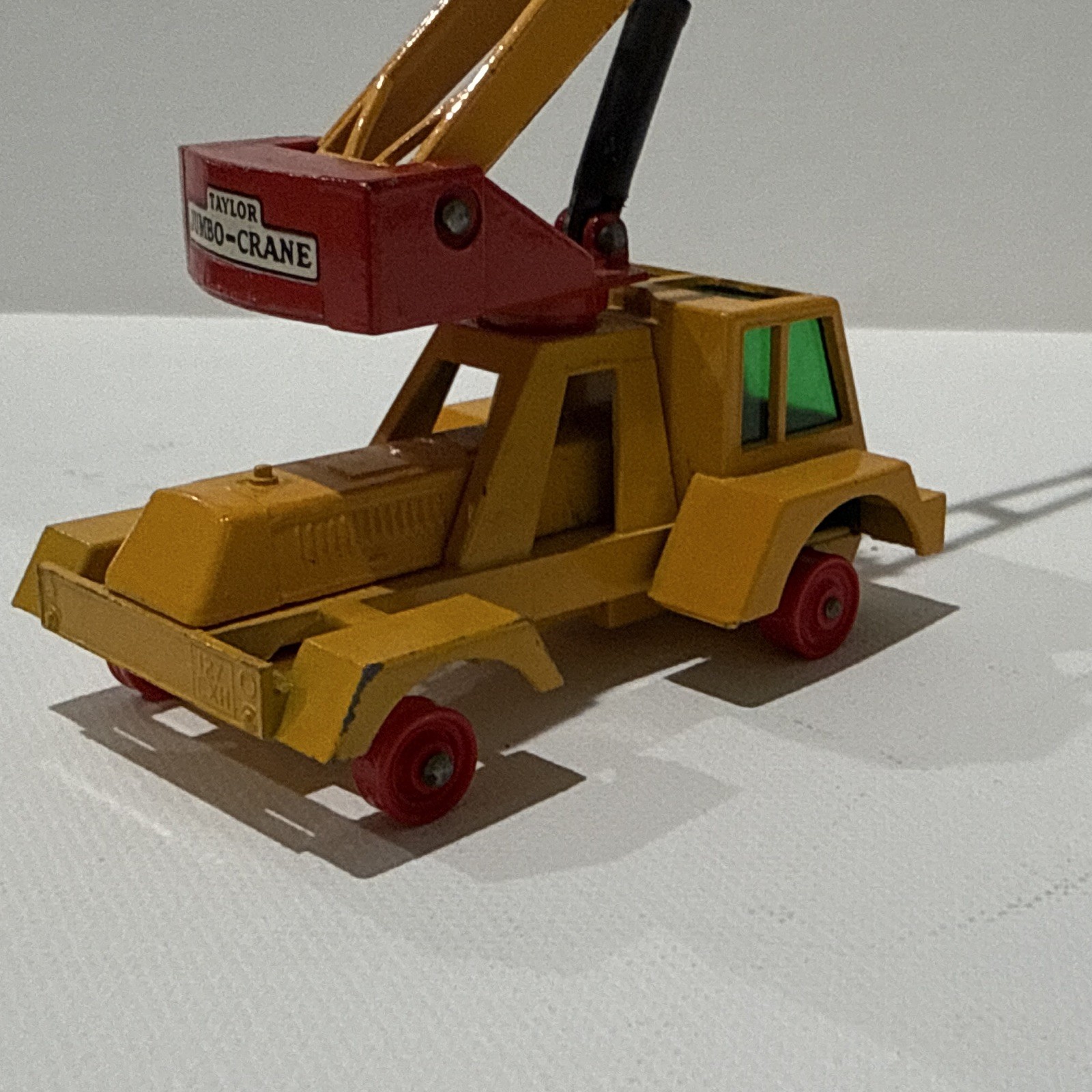 Lesney Matchbox King Size Diecast Caterpillar Taylor Tractor Crane Trailer, C10