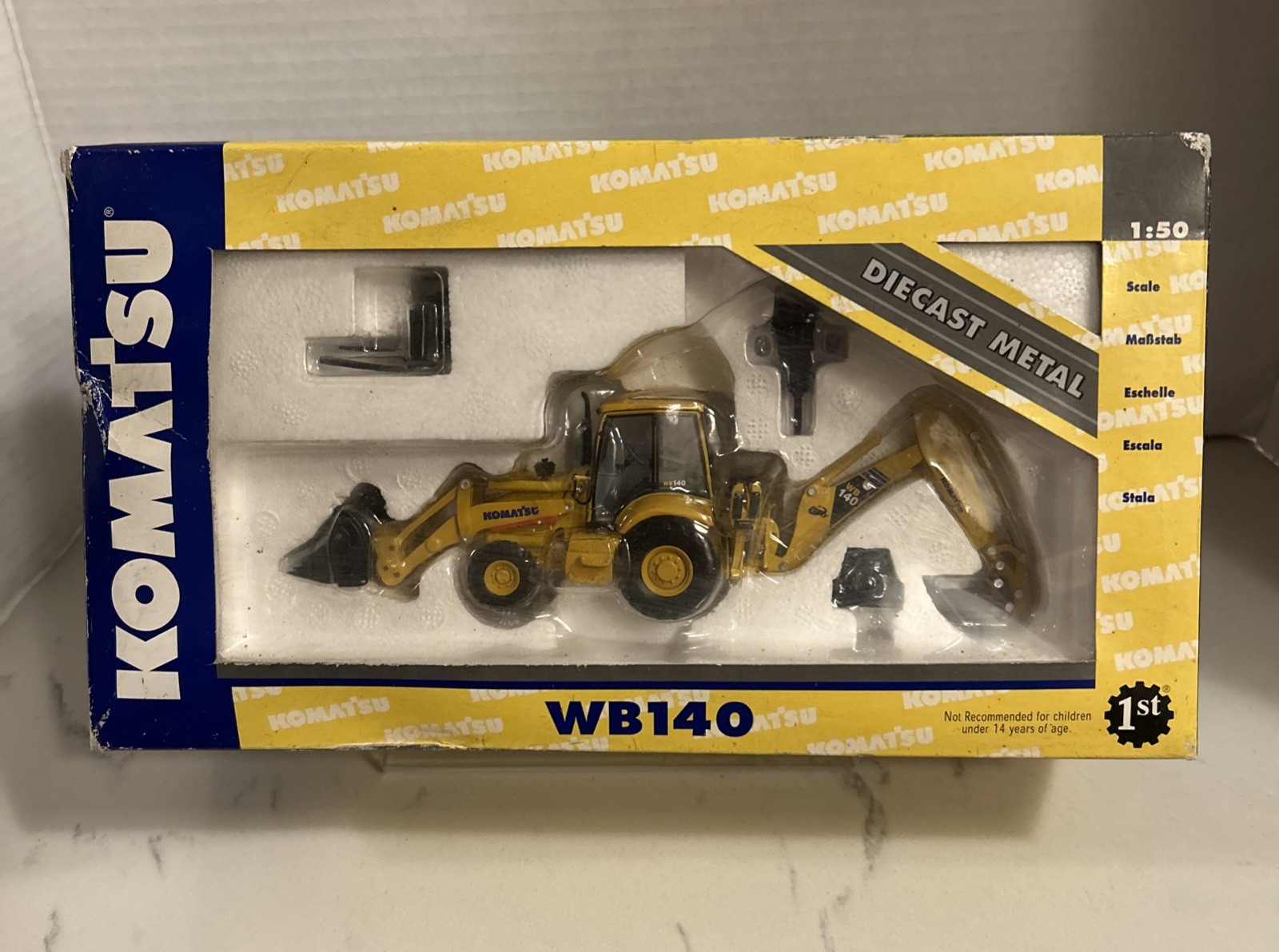 First Gear Komatsu WB140 Tractor Loader Backhoe 1/50 Scale Model 50-0193 In Box