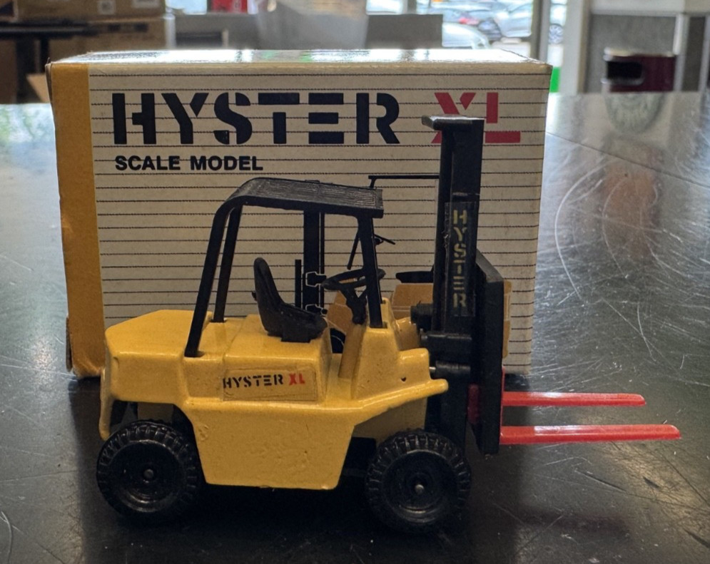 Hyster XL Scale Model Forklift Truck Sales Guides Inc. WI Adult Collectible Toy