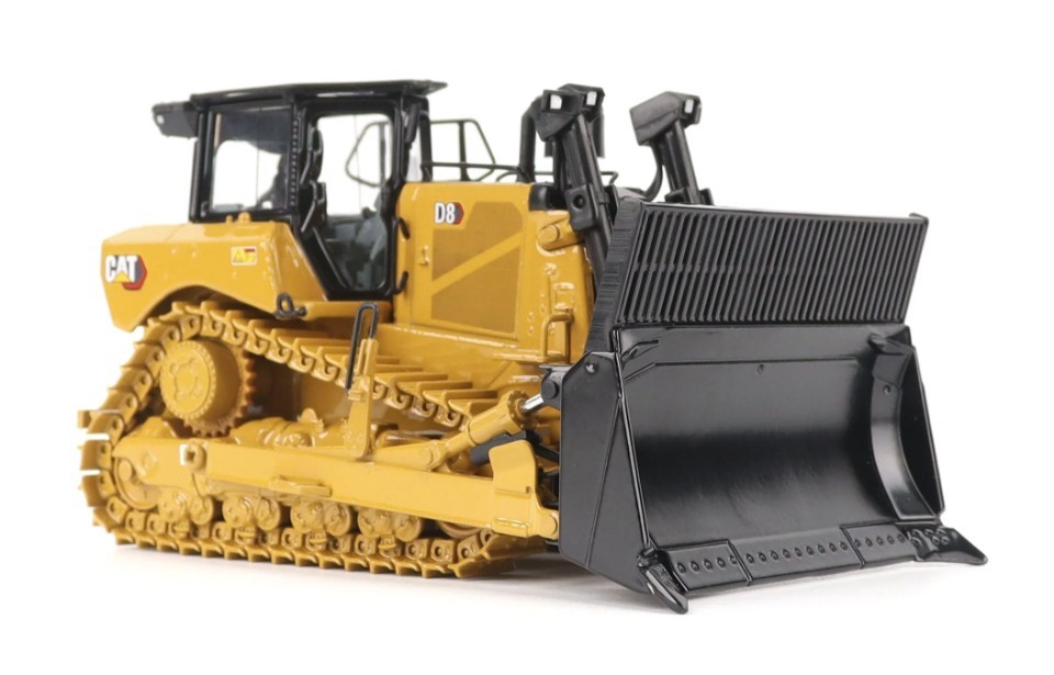 Diecast Masters 85758 Cat D8 Waste Handler Configuration 1/50 Scale Model