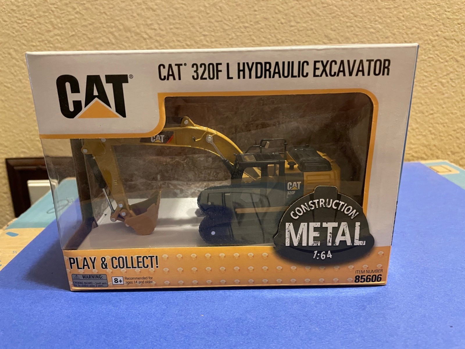 1/64 Diecast Masters Caterpillar CAT 320F L Hydraulic Excavator 85606