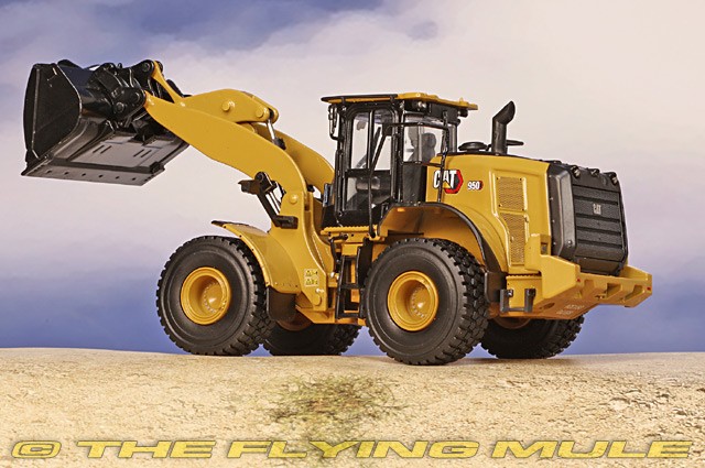 Diecast Masters 1:50 950 Wheel Loader