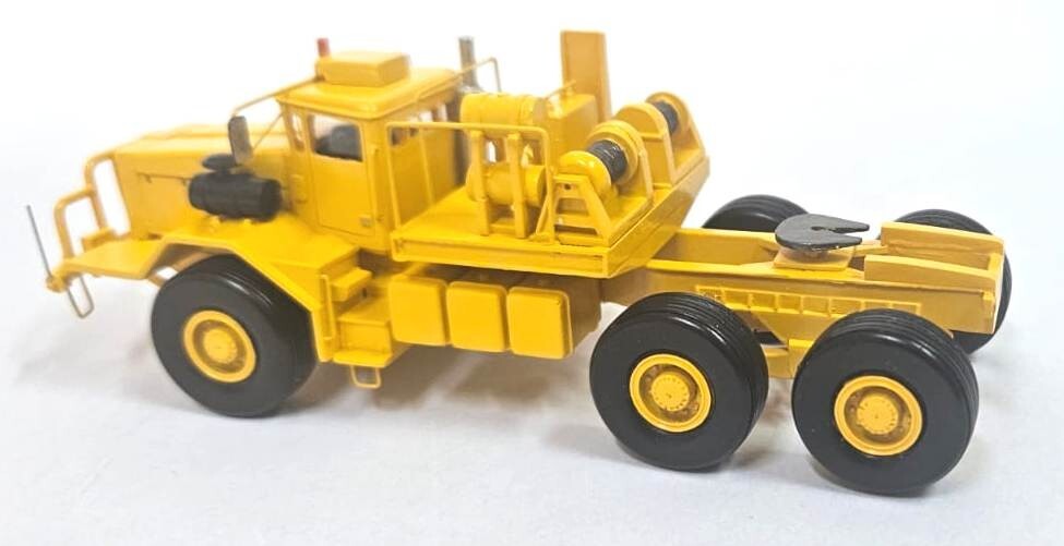 HO 1/87 OSHKOSH J30120 6×6- 1982- Ready Made Resin Model