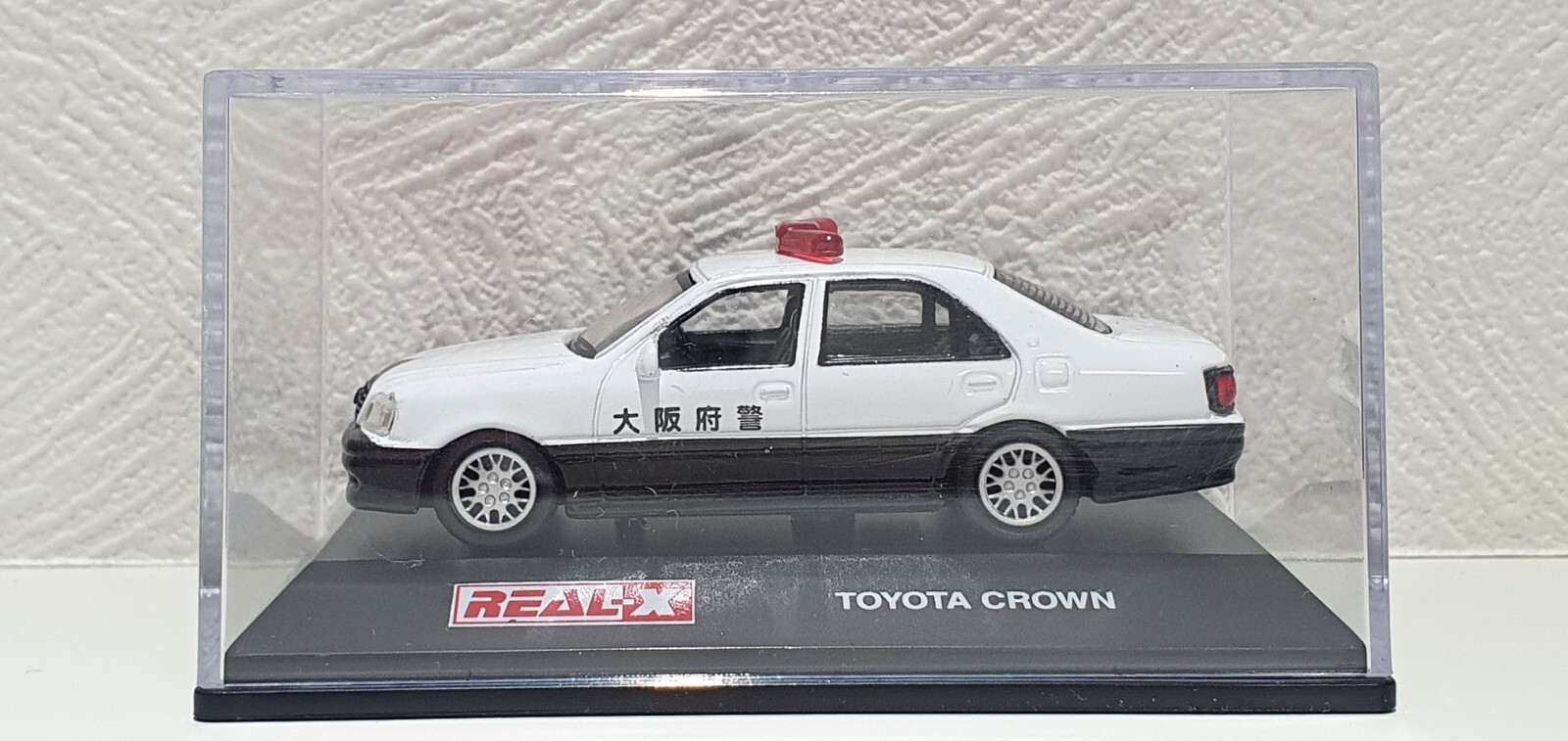 1/72 Yodel Real-x TOYOTA CROWN OSAKA POLICE CAR PATROL diecast model w/case