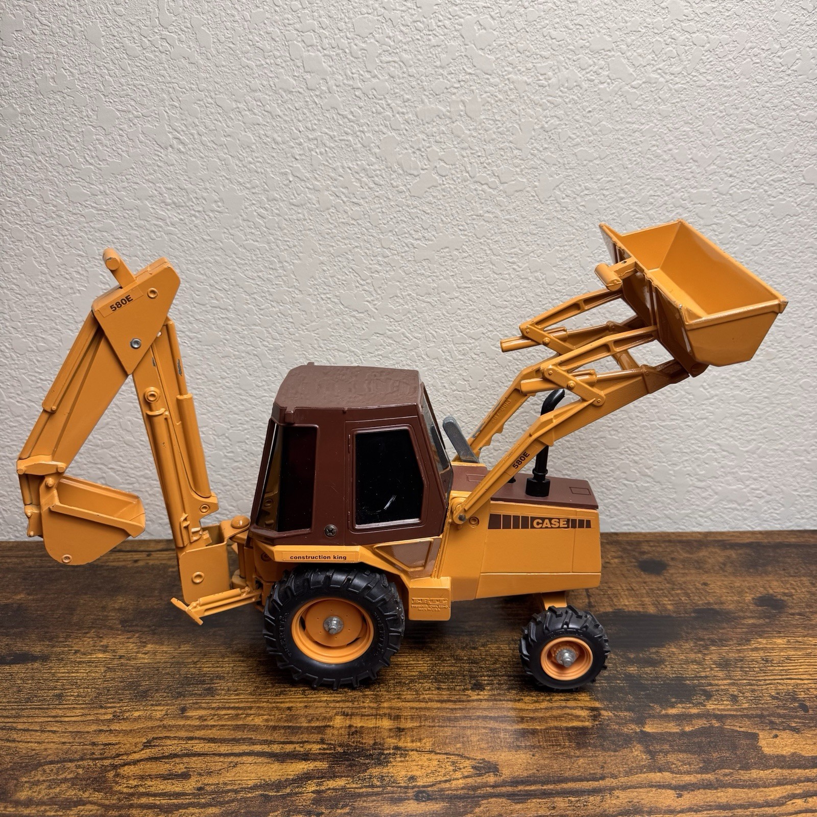 Case 580E Construction King Backhoe Loader Toy Ertl 1:16 Flaw Vintage 80s