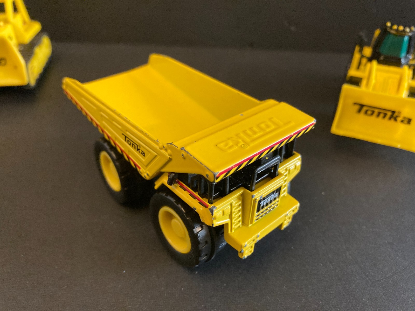 Tonka Metal Movers Construction Vehicles Lot of 3 Diecast Dump Truck Bulldozer