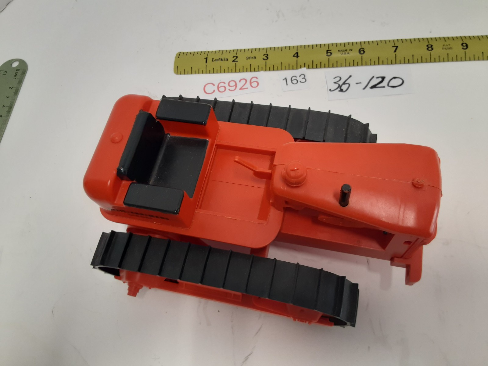 Vintage Allis Chalmers HD-5 Diesel Crawler Product Miniature Plastic Toy 8″