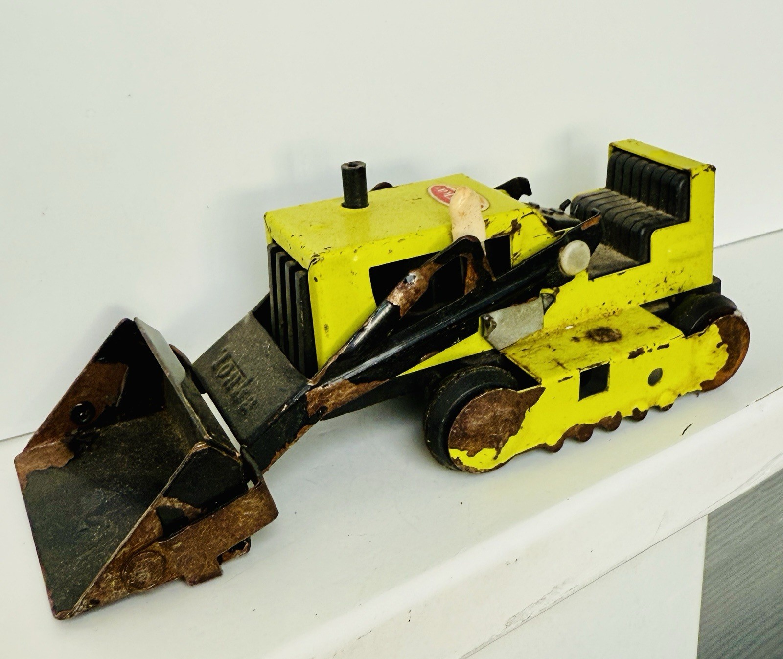 Vintage Tonka 1974/75 Lime Green T-6 Bucket Loader Backhoe Bulldozer Toy