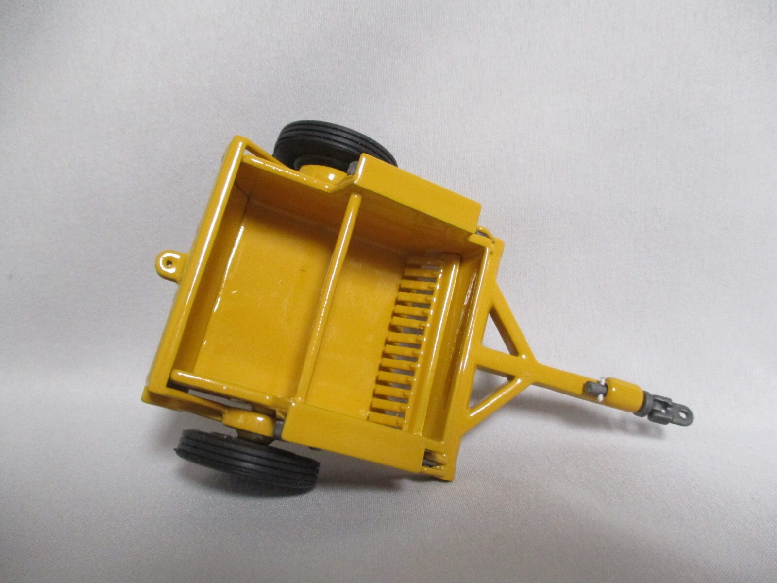 }MBM Model Mini Tow Wagon with Wheels – 3D Printed 1/48 scale (054)