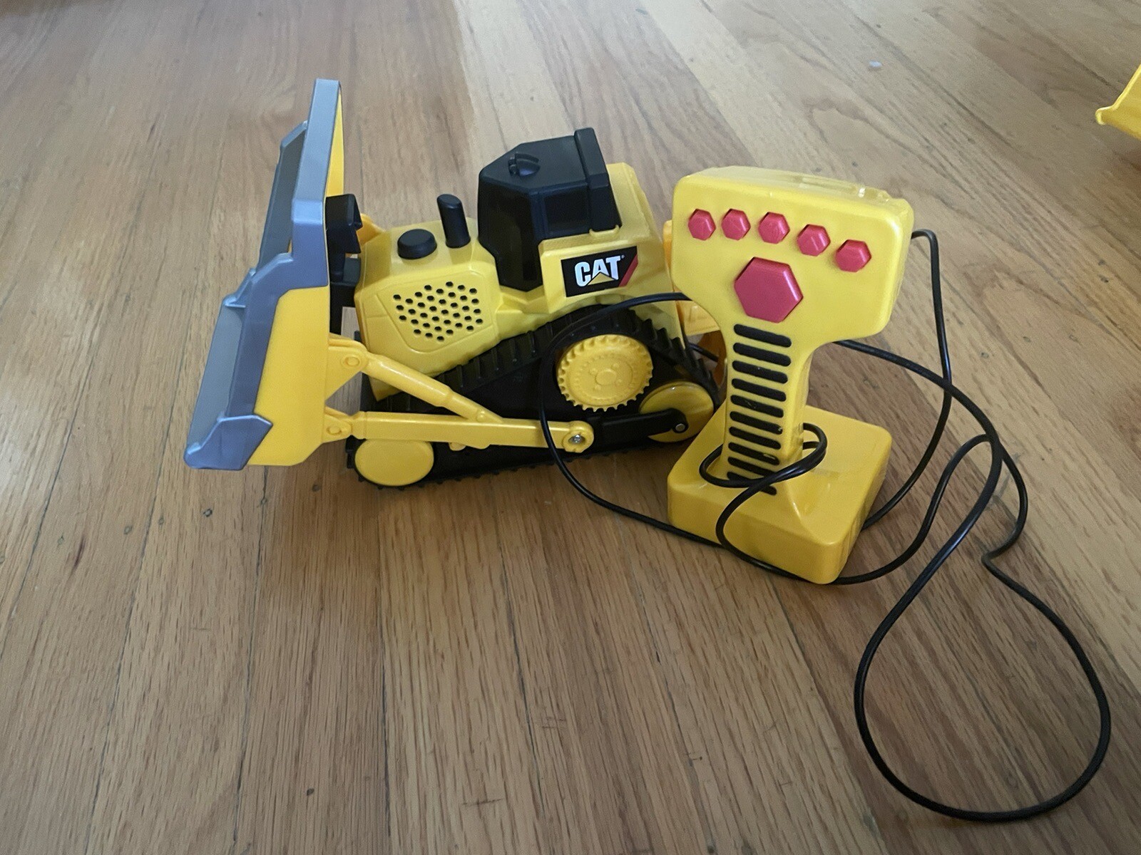 Toy State Industrial CAT Bulldozer Wired RC Toy w/Batteries TESTED/works