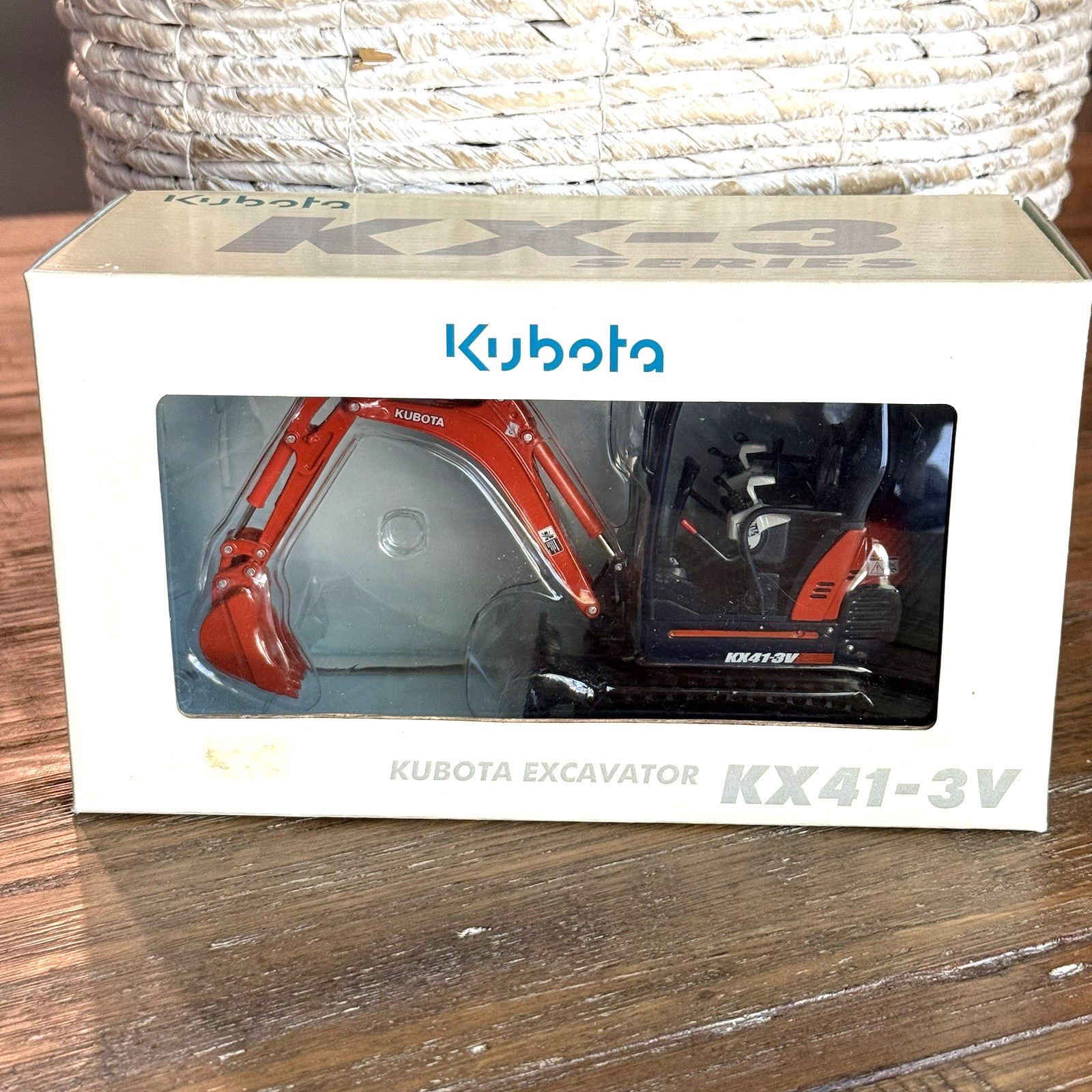 Kubota Miniature Model 1/24 KX-41-3V Excavator EXTREME DETAIL – DIECAST METAL