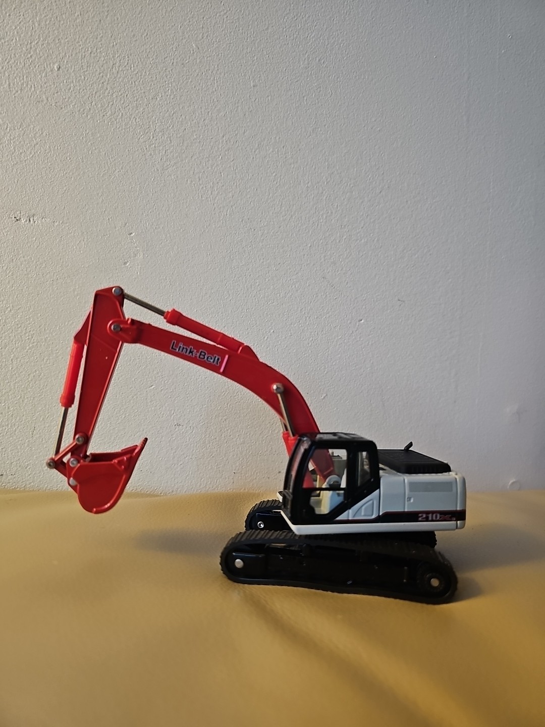 EUC Link Belt 210X3 Series Excavator Trackhoe, 1/50 Diecast