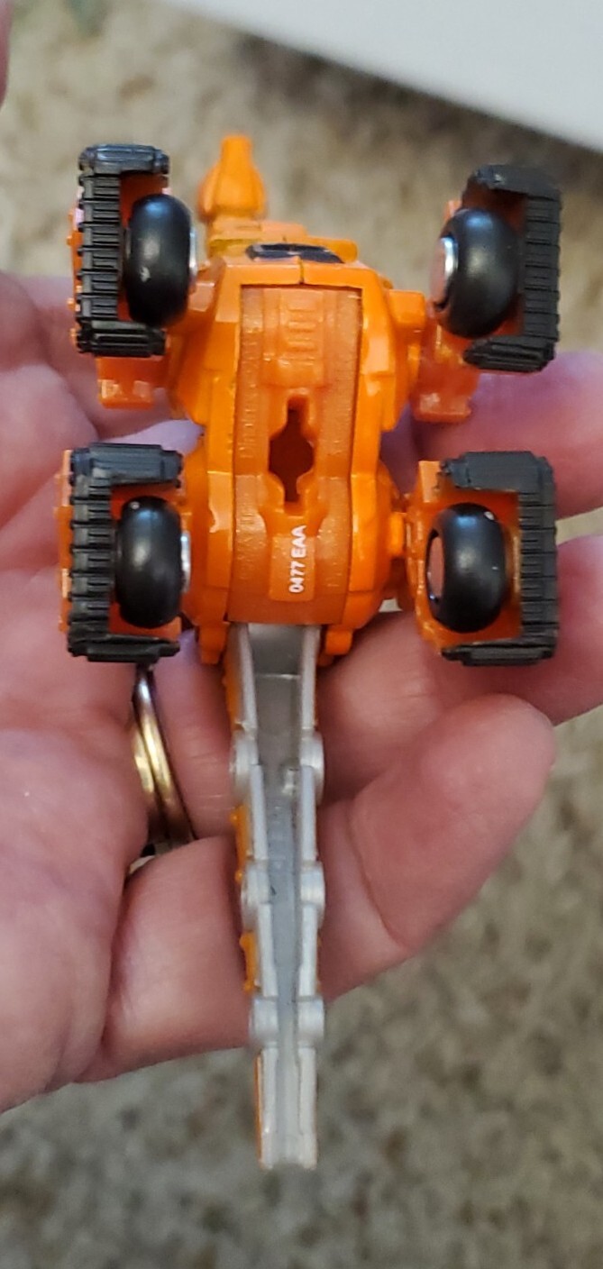 Dinotrux Skya 4.5″ Long Diecast Dinosaur Construction Vehicle 2015 Mattel