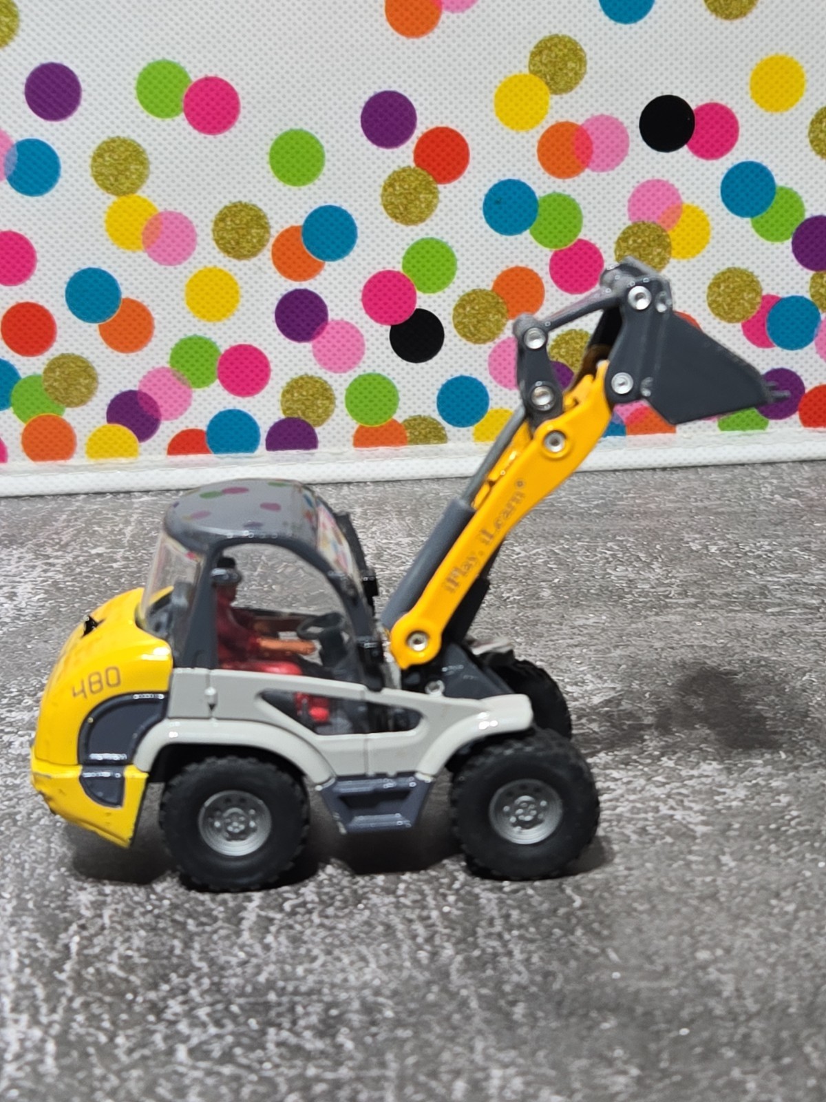 KDW 480 Mini-Wheel Loader – Kramer w/Operator 1/50 Die-cast LN