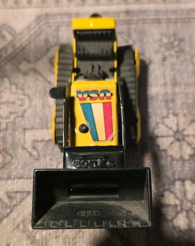 Vintage Tonka Yellow USA Diecast Metal Front End Loader Bulldozer And Trailer