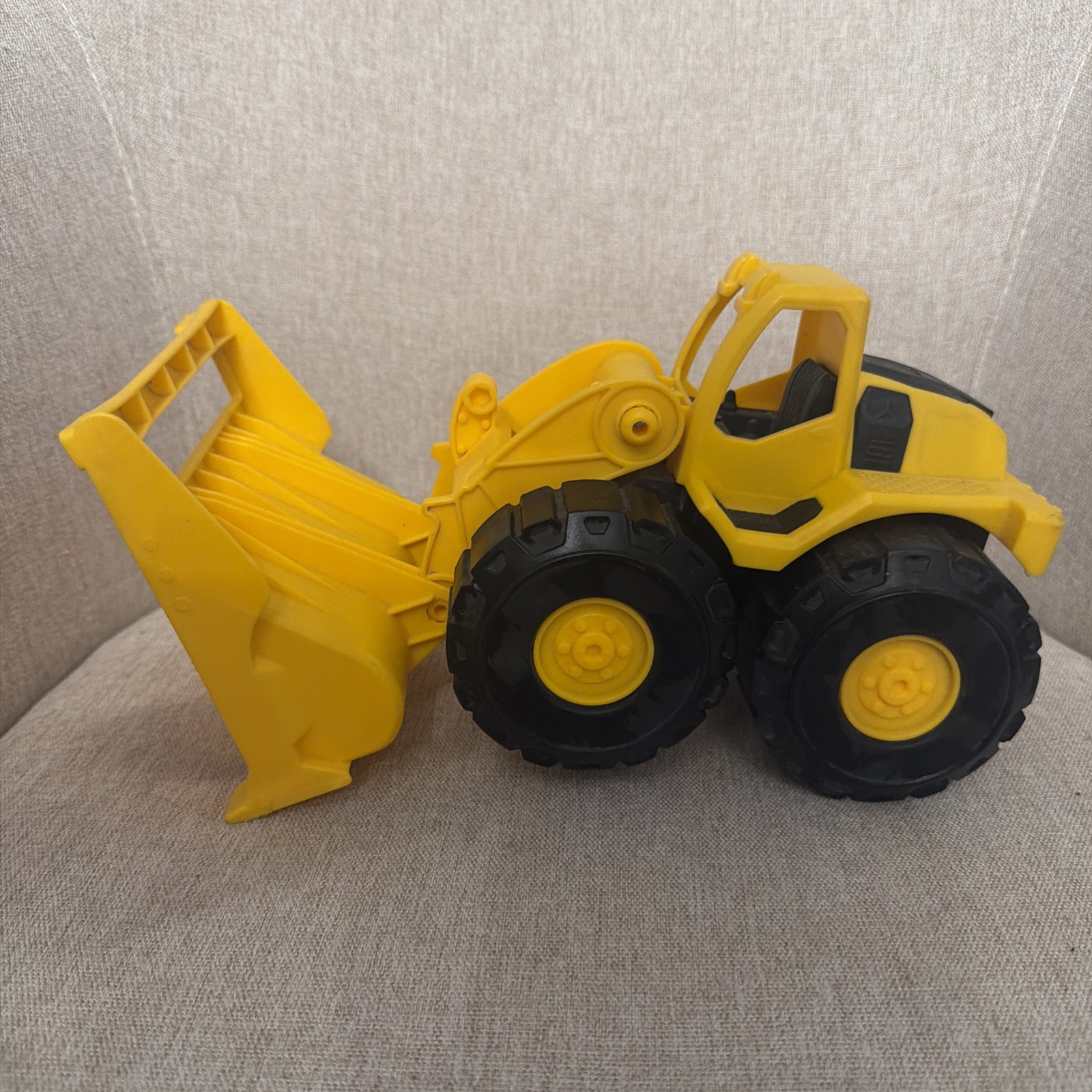 Toy State Caterpillar Bulldozer Toy Yellow