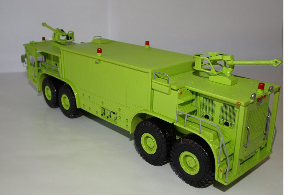 Resin 1/50 Oshkosh P-15 Twin Engine 8×8 Fire Truck 1977 – Ready Made Model
