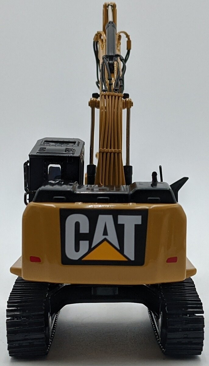 DieCast Masters 85923 1:50 Caterpillar 568 Road Builder Configuration Model NIB