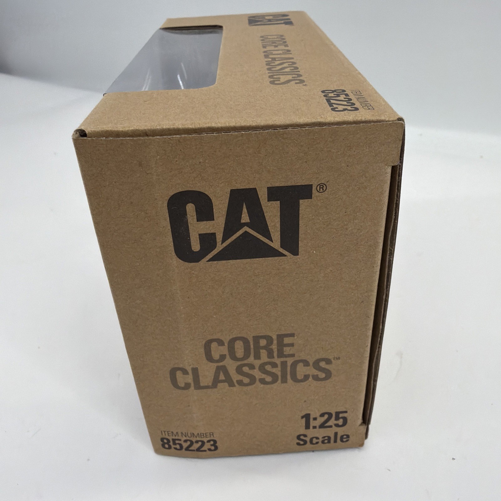 1/25 1:25 Caterpillar CAT P5000 Lift truck Limited Collectible Edition 85223