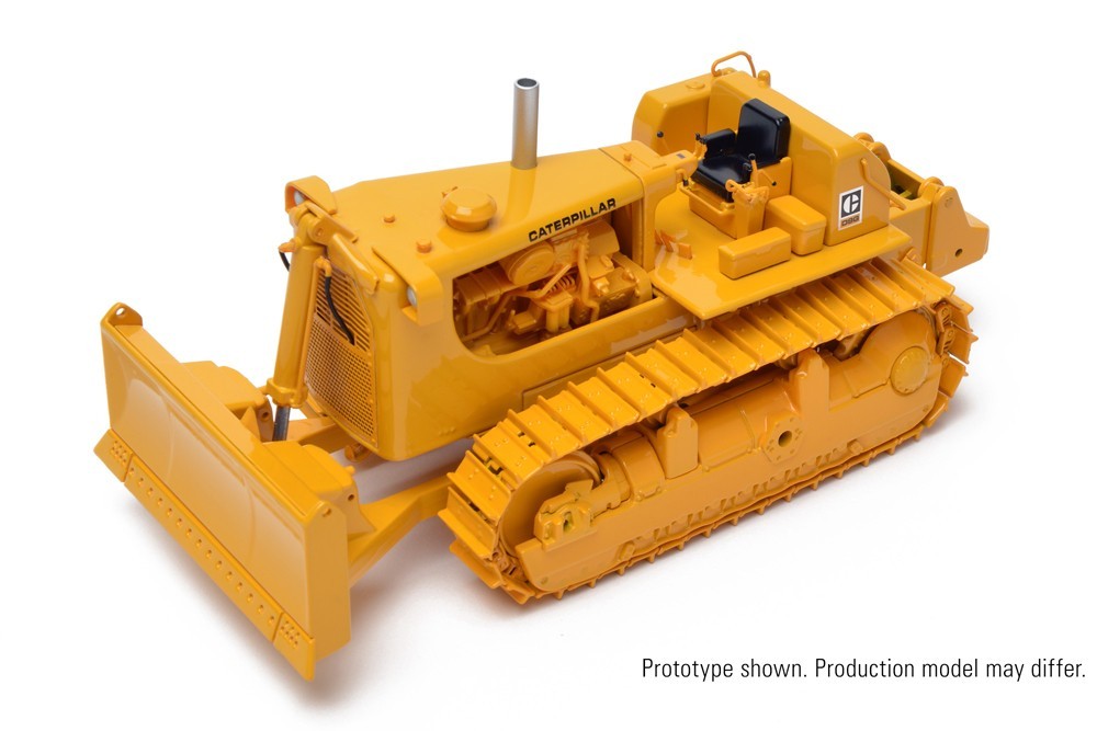 CATERPILLAR D-9G PUSH DOZER WITH CUSHION BLADE BY CCM.