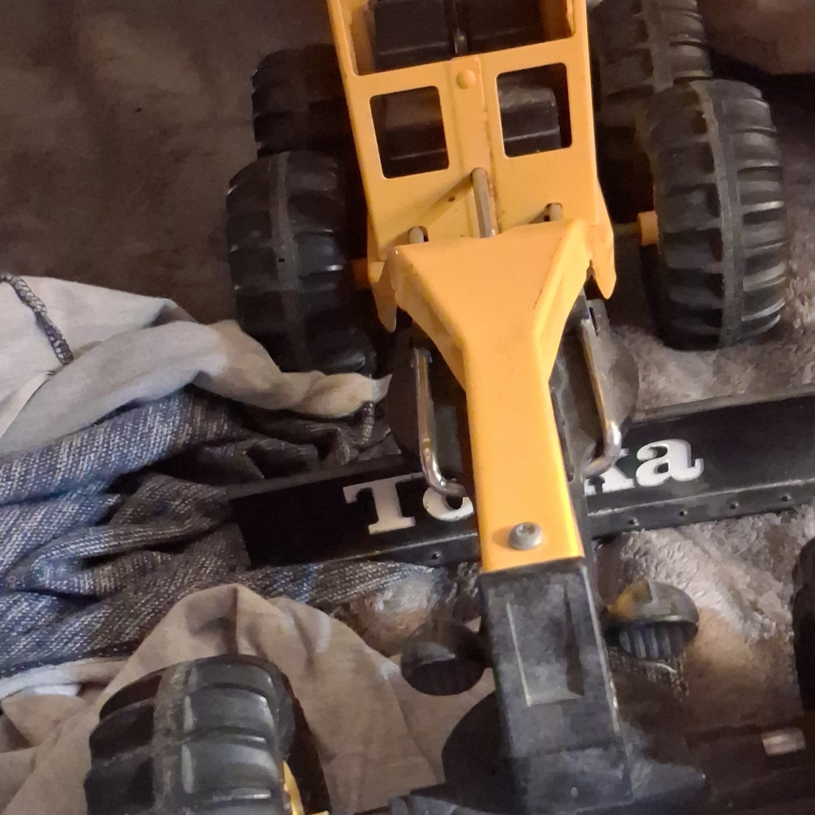 Tonka Yellow/Black Construction Vehicle Toy Diecast Front Loader Backhoe