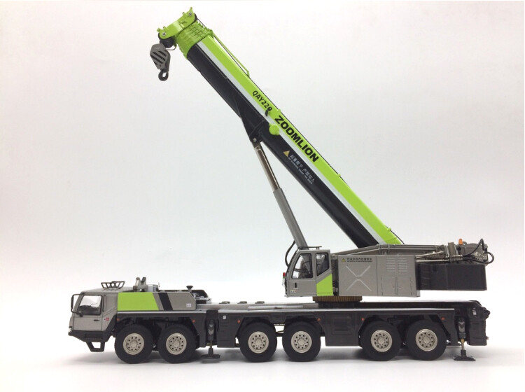 1:50 ZOOMLION QAY220 Crane Construction Equipment Milan EXPO Diecast Model