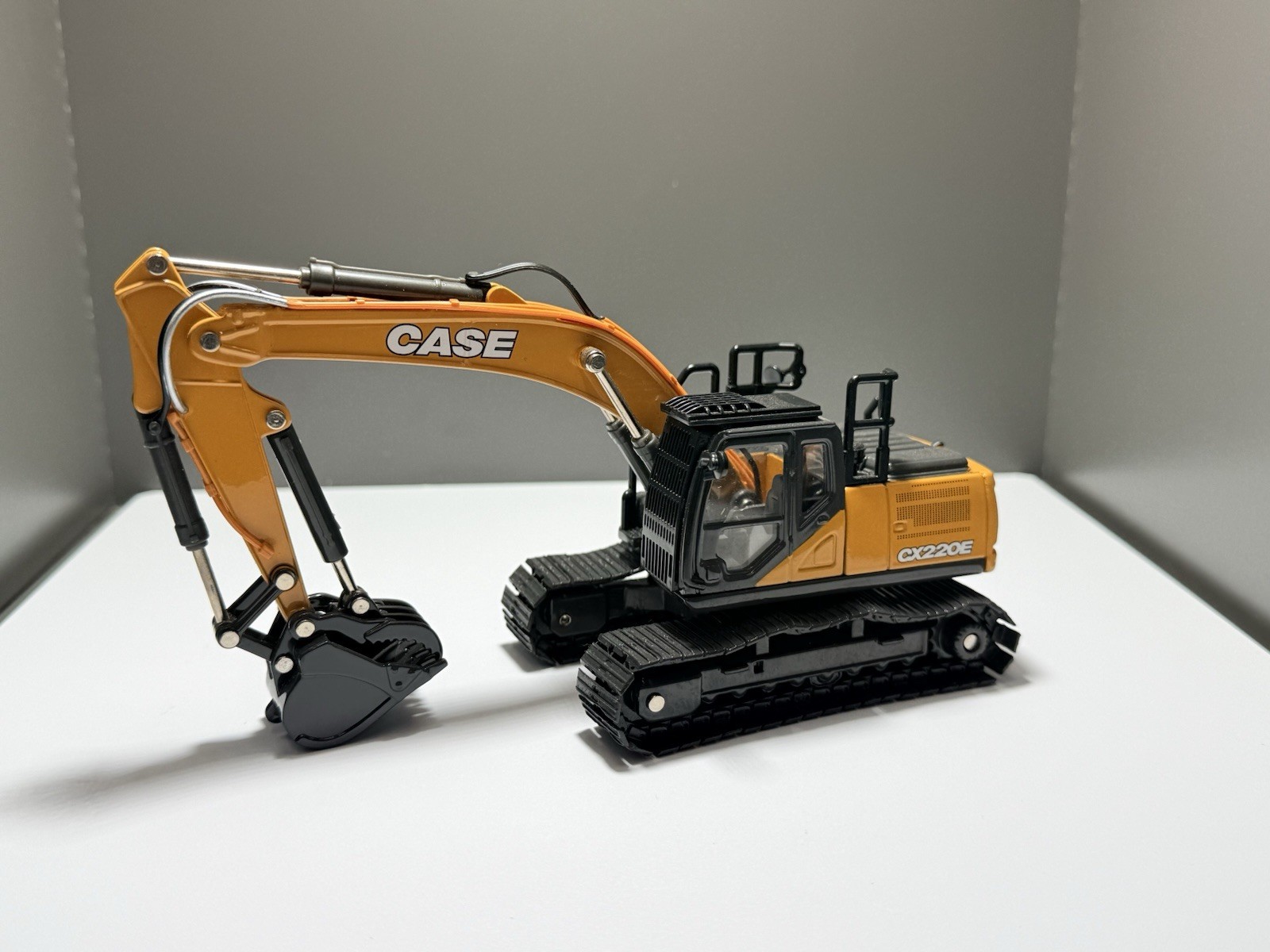 ERTL,CASE CX220E Prestige Collection excavator, 1/50, ERT44338