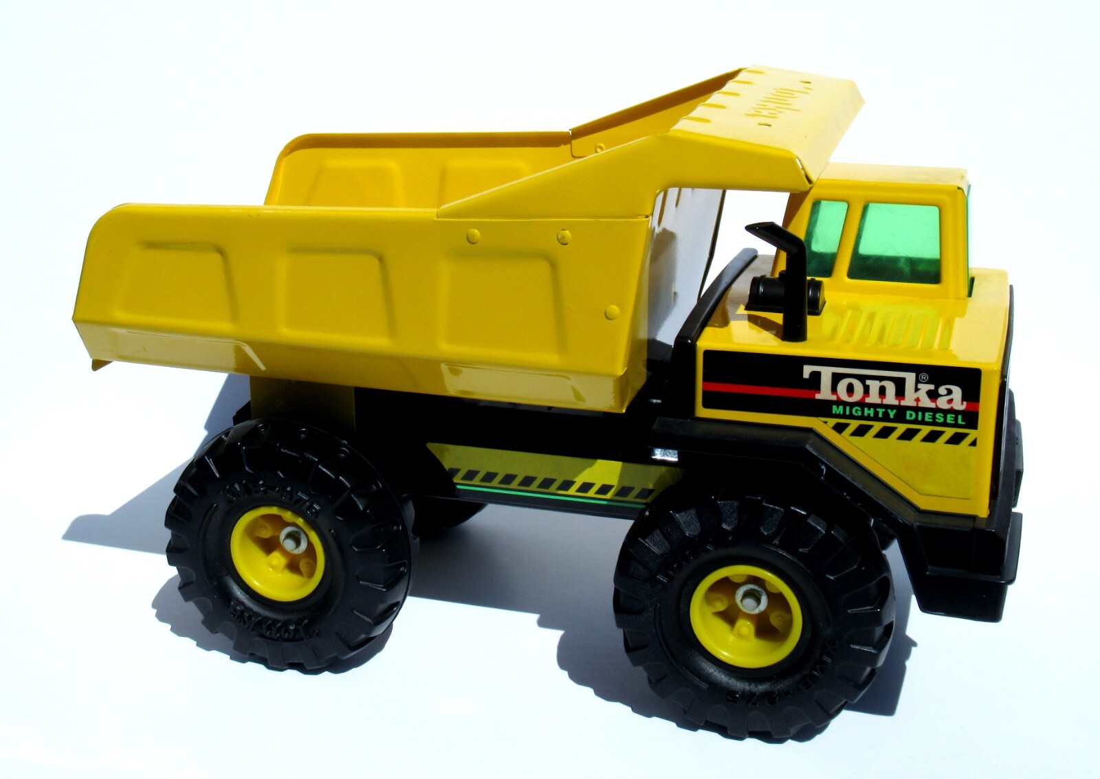 Vintage 1995 Tonka Steel Mighty Dump Truck Mighty Diesel 93901 Made in USA