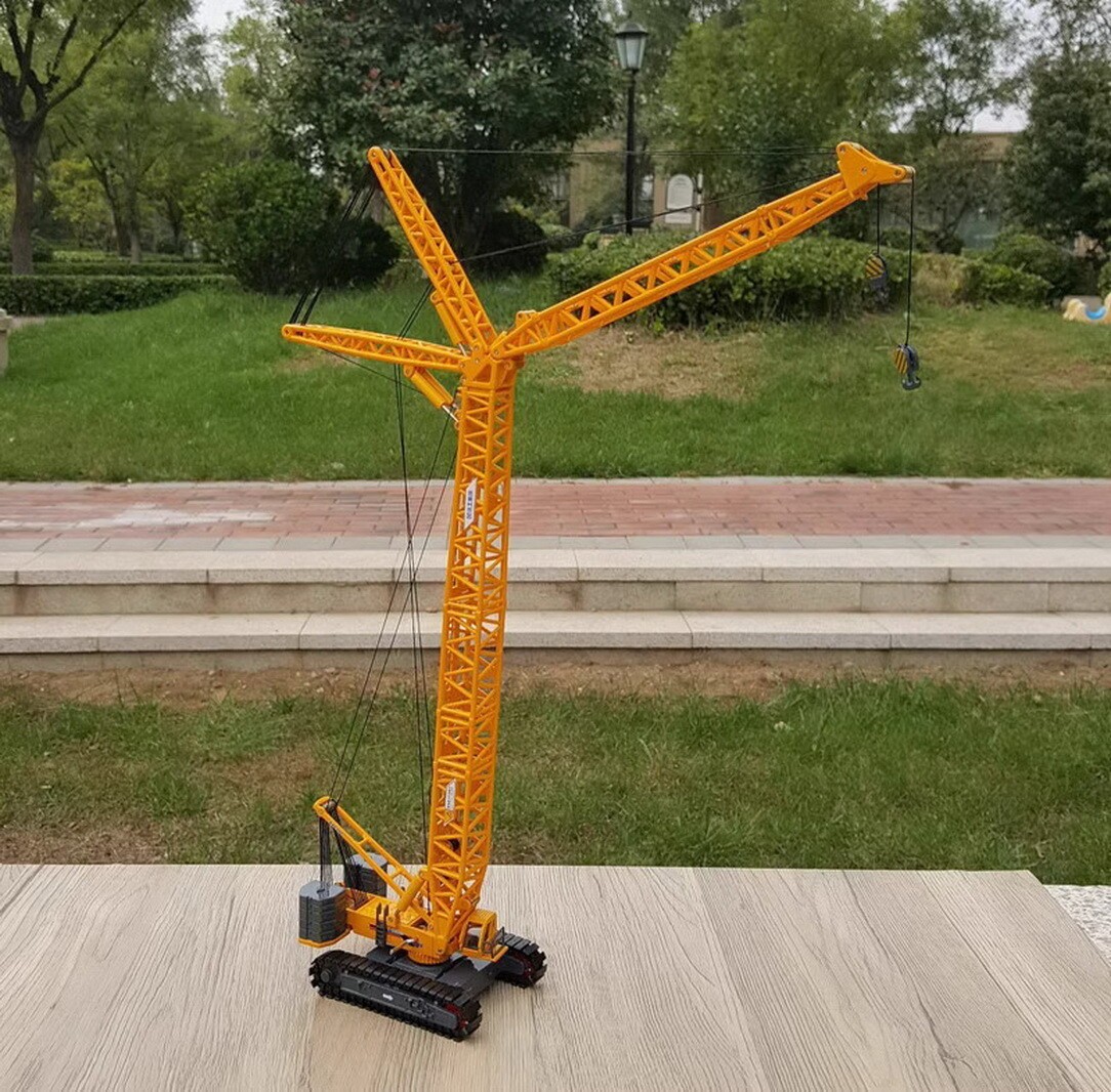 1/120 Scale XCMG XGC260 Crawler Crane Diecast Model Toy Collection Gift