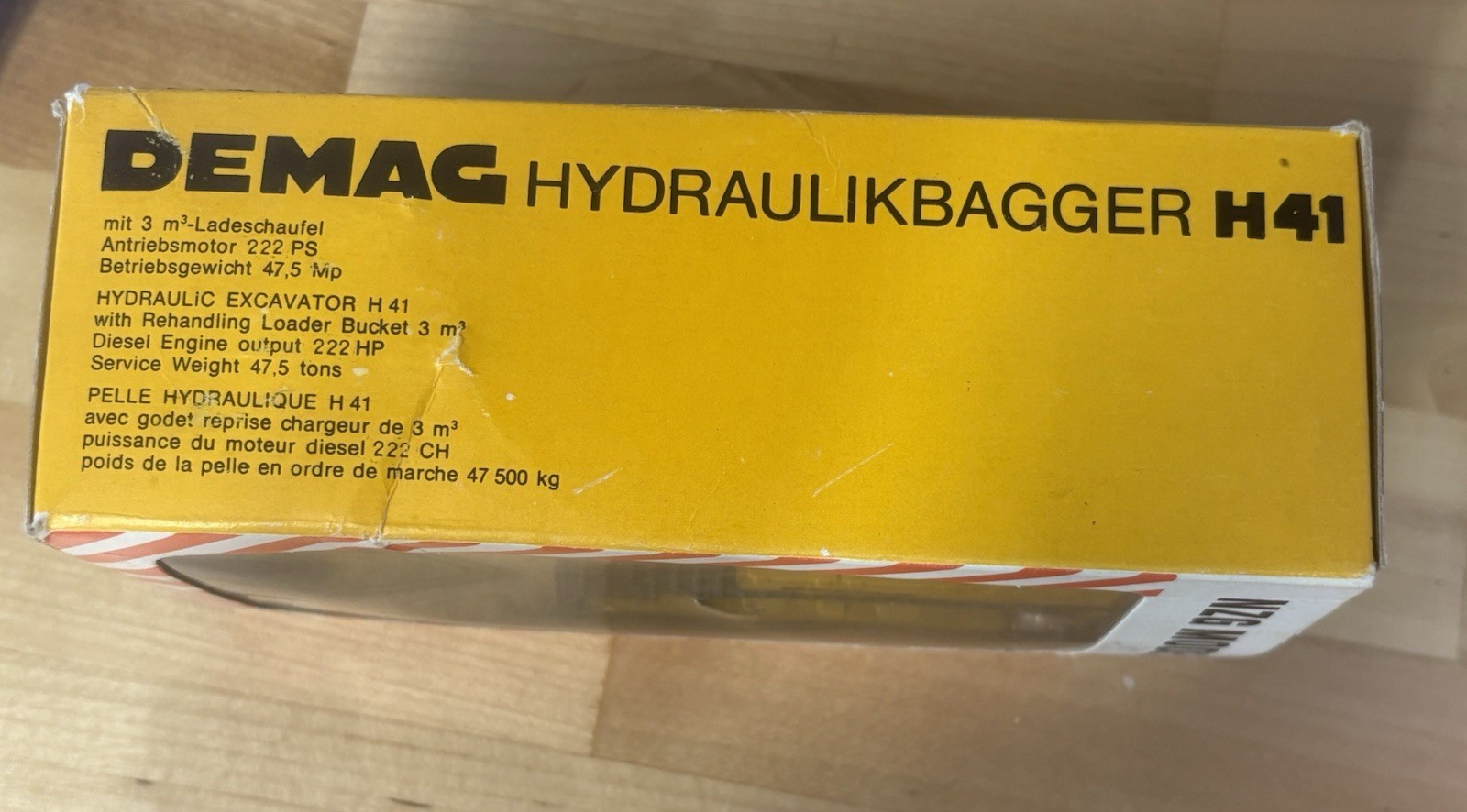 NZG Modelle Demag H51 Hydraulic Excavator Model 113
