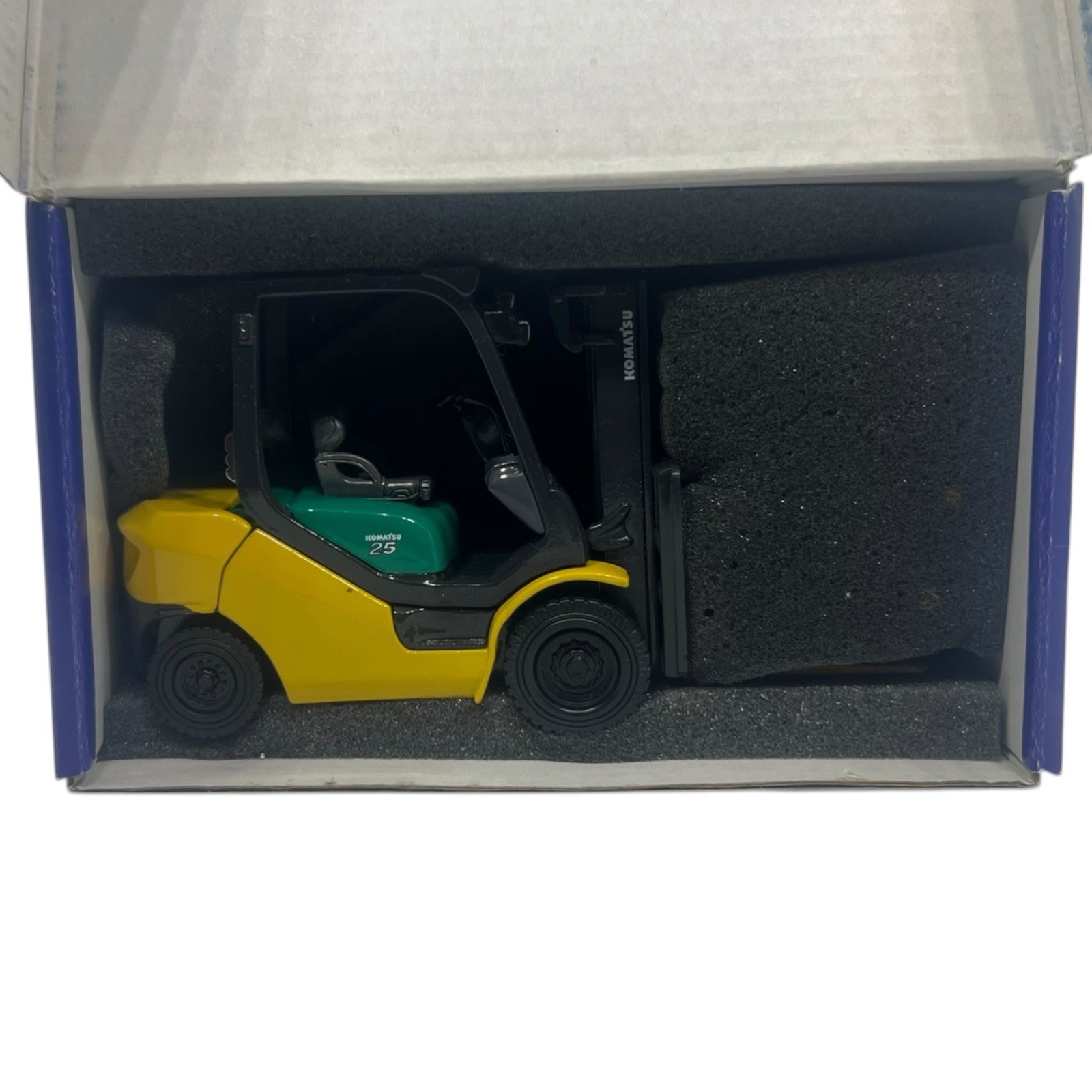 Komatsu BX50 Series Forklift 1:24 Diecast Model Toy – Boxed Construction Vehicle