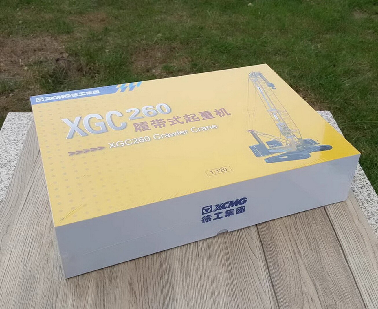 1/120 Scale XCMG XGC260 Crawler Crane Diecast Model Toy Collection Gift