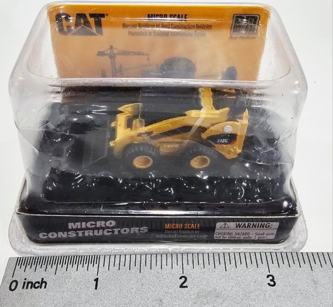 Micro Constructors Diecast CAT Caterpillar 272C Skid Steer & 420E Backhoe Loader
