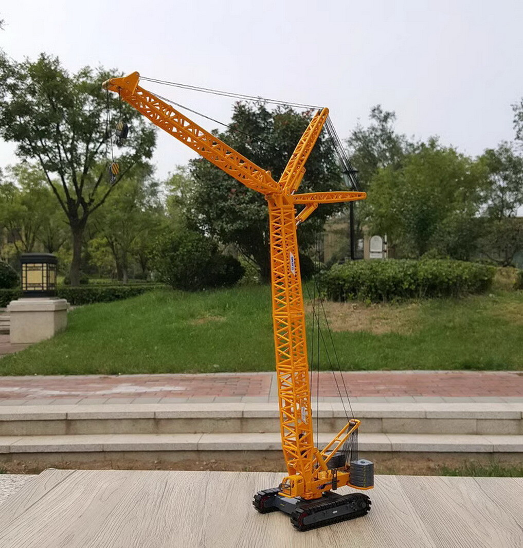 1/120 Scale XCMG XGC260 Crawler Crane Diecast Model Toy Collection Gift