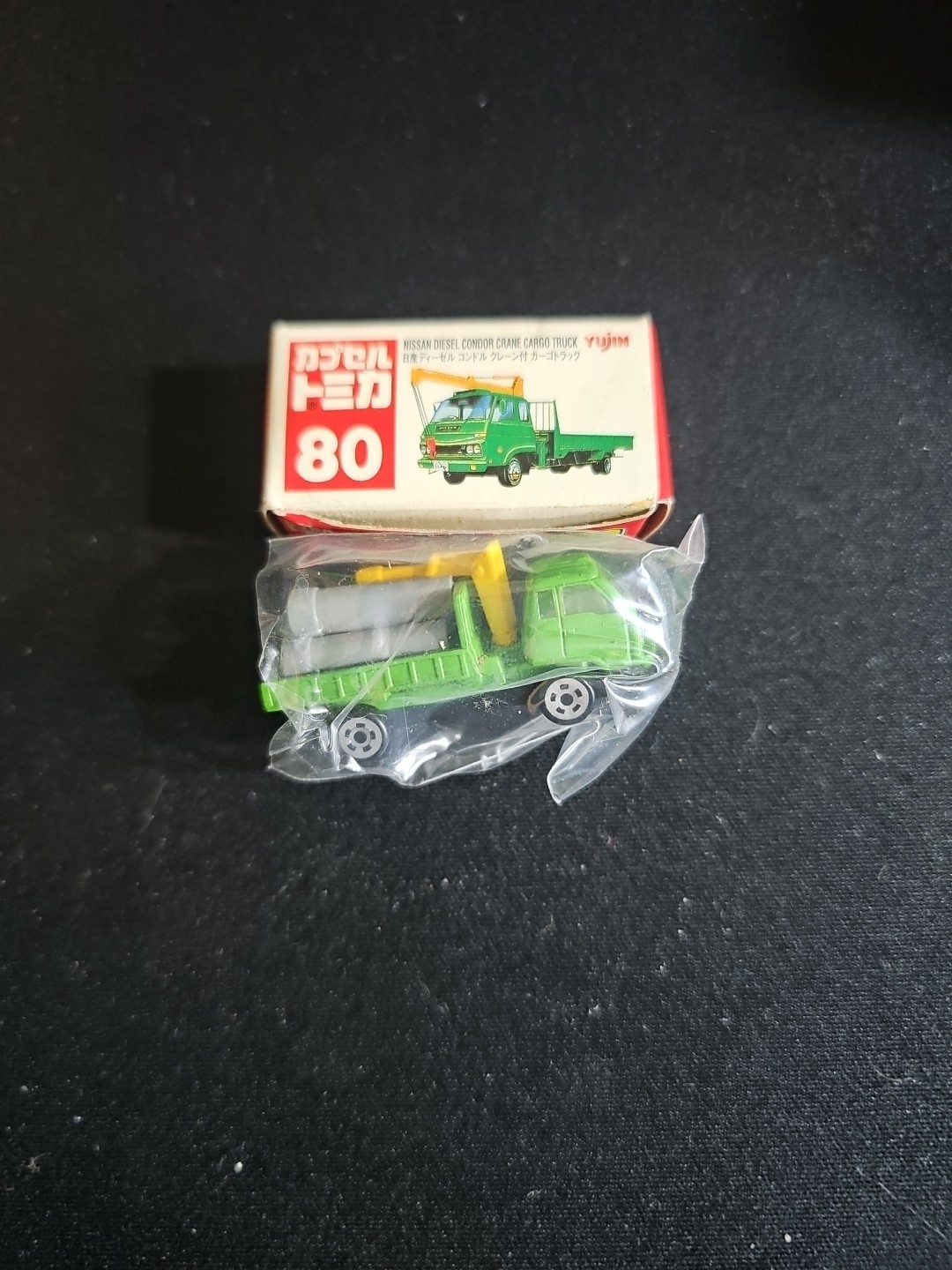 tomy tomica nissan diesel condor crane cargo truck #80