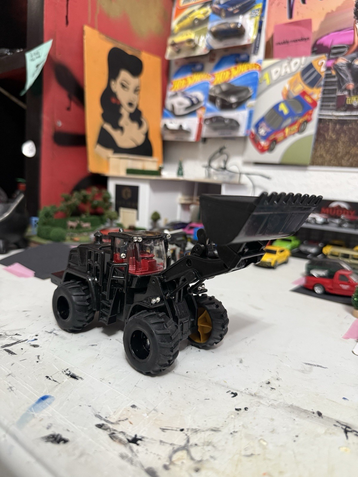 custom tractor 1/64 construction