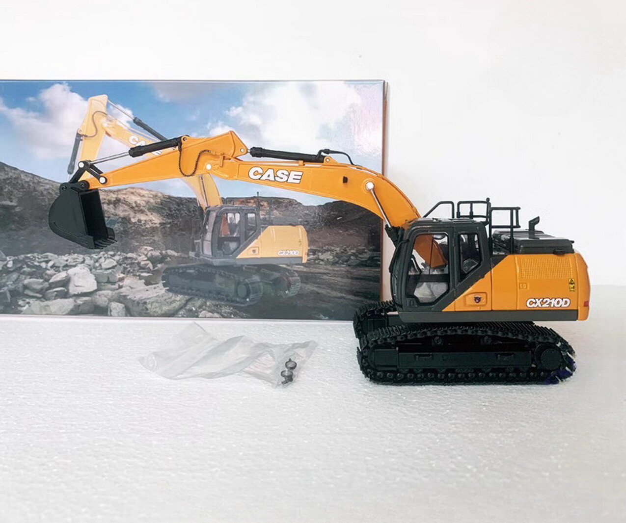 1/50 Scale CASE CX210D Hydraulic Excavator Diecast Model Toy Gift NIB