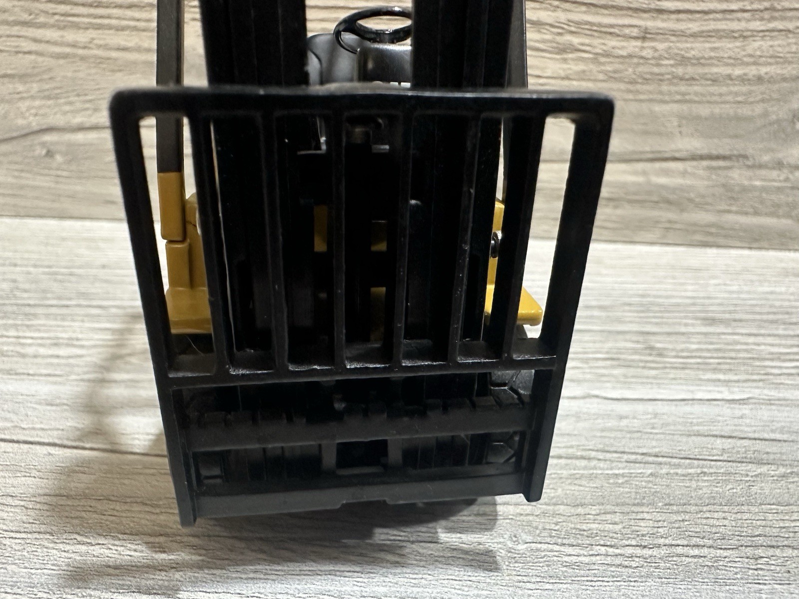 Norscott 1:25 Scale CAT Lift Truck with Pallet GP25K JJ Keller *Missing Pieces*
