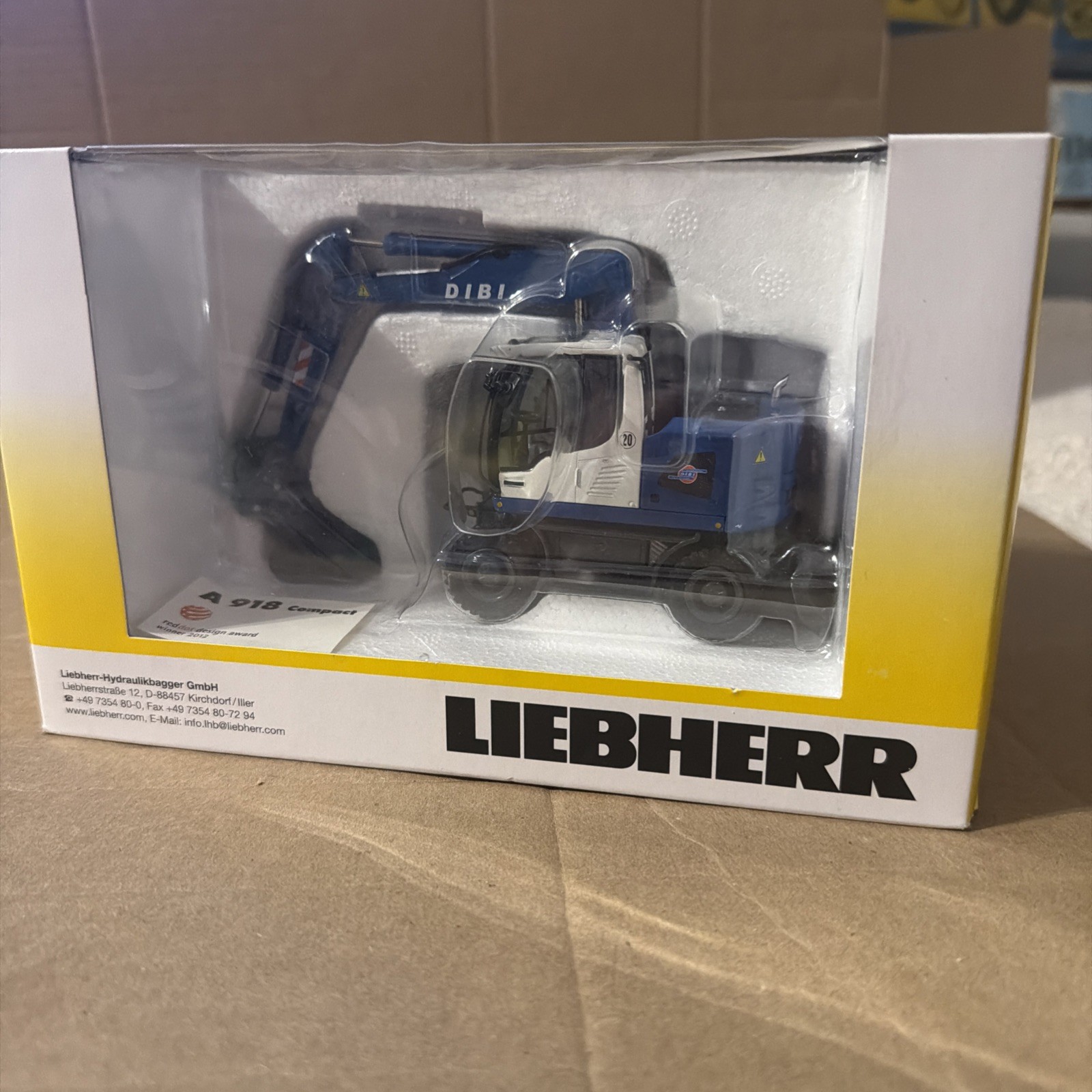 NZG 818-02 1:50 Dibi – Liebherr A918 Compact Litronic Mobile Excavator