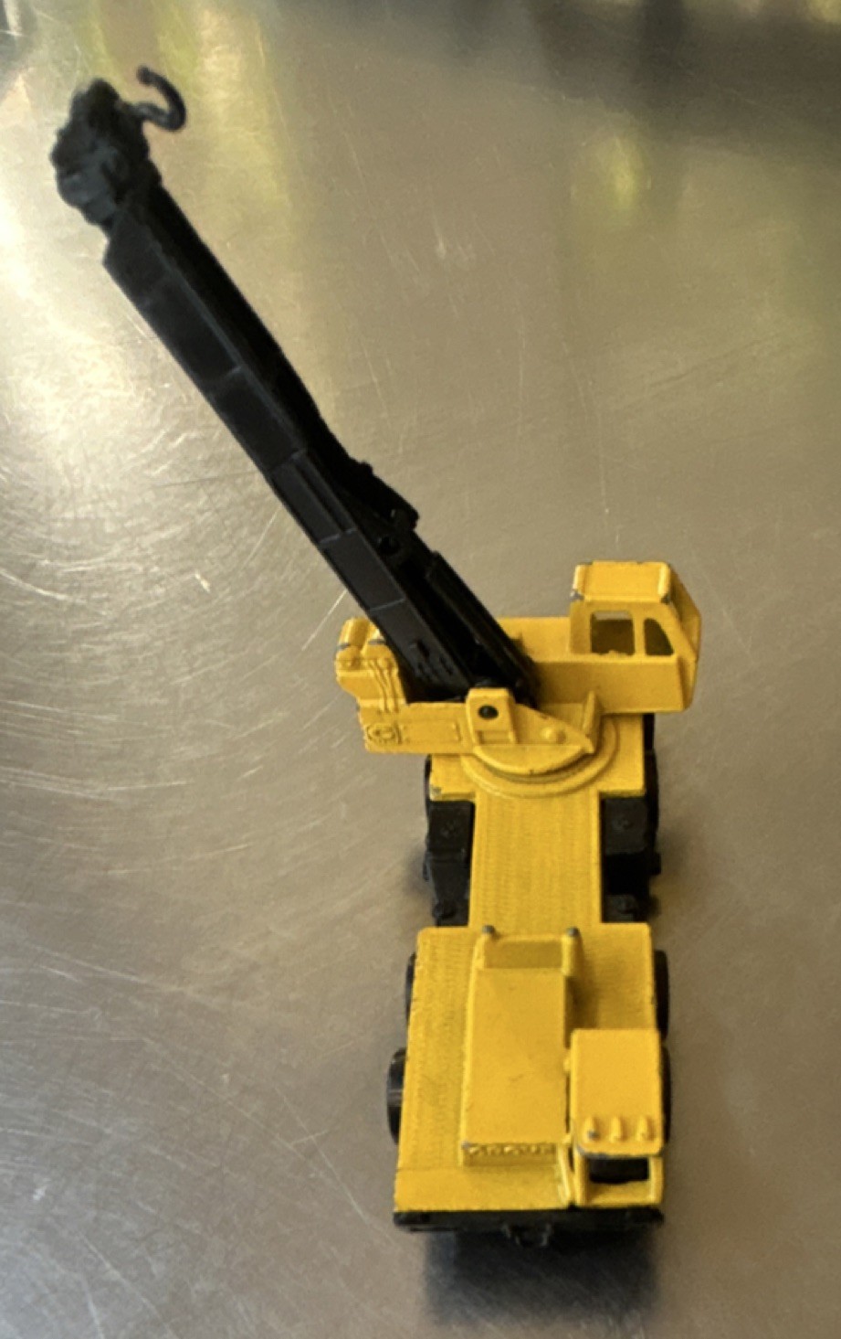 Matchbox Diecast Yellow Black Crane Truck Toy with Boom and Hook