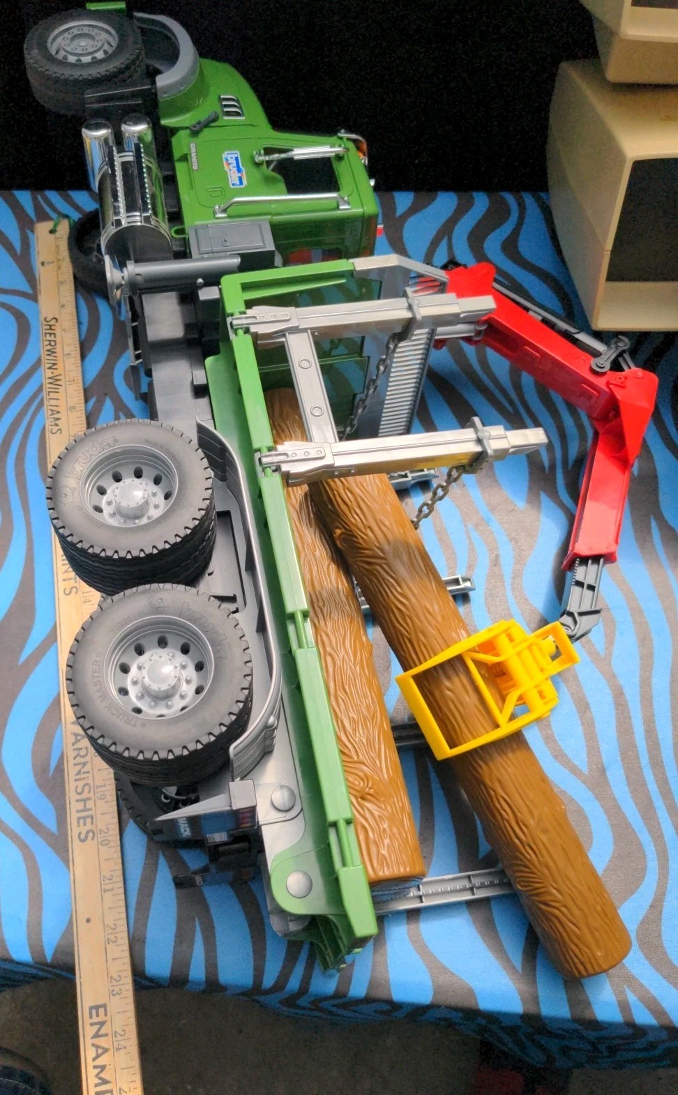 1/16th Bruder Mack Granite Log Truck with Knuckleboom Grapple Crane 02824