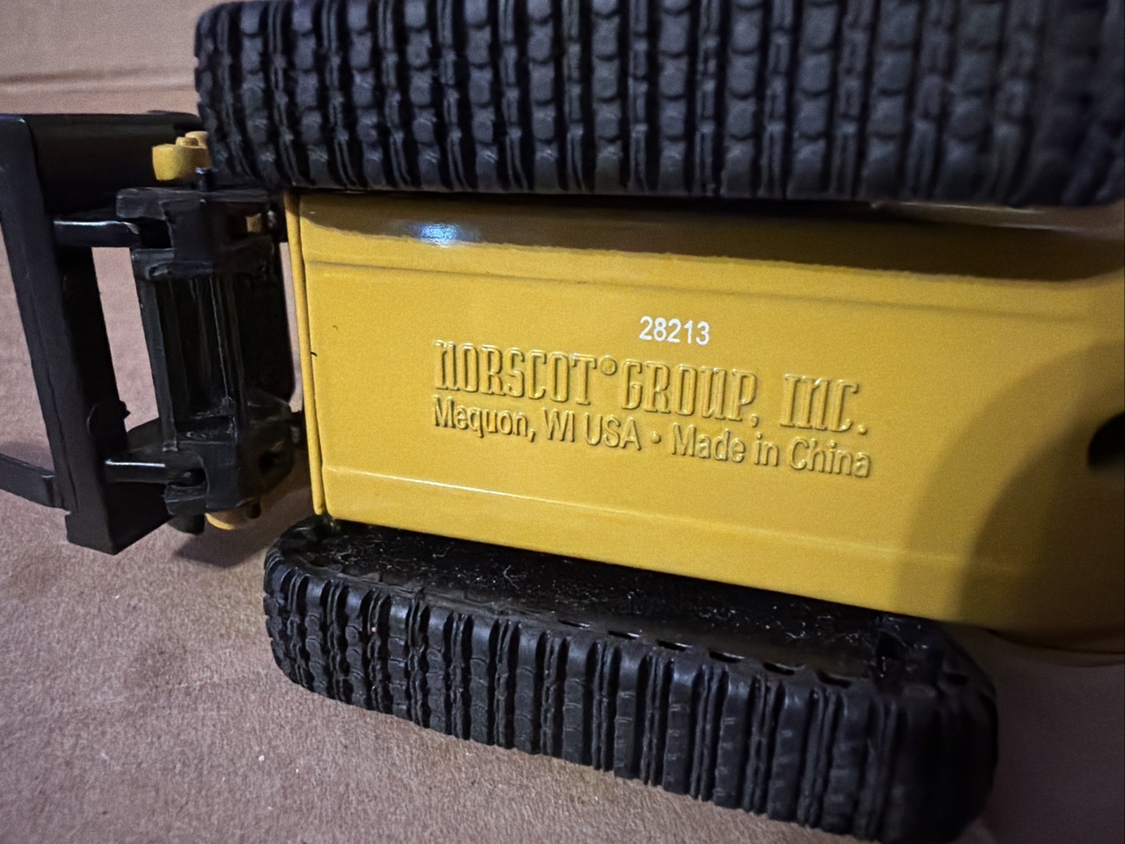 Norscot Caterpillar CAT 247 Multi Terrain Loader & Cat 226 Skid steer Lot Of 2