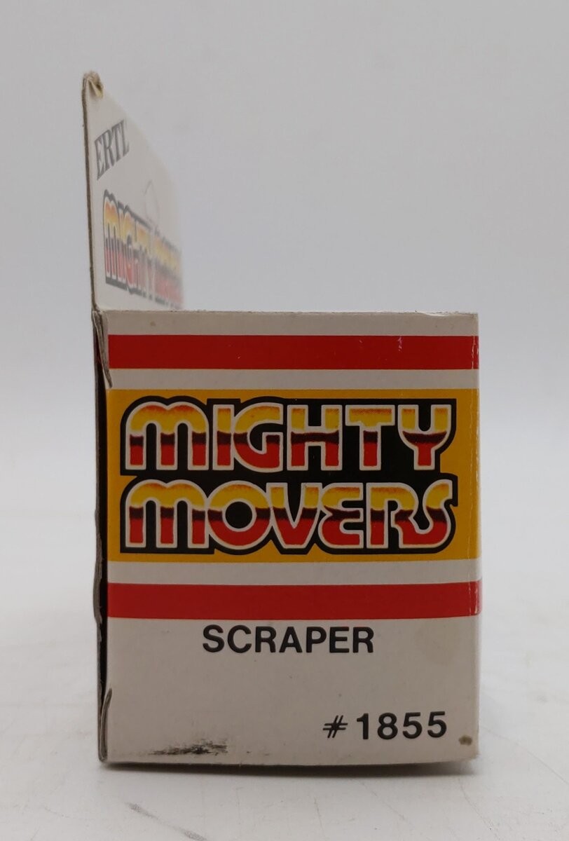 ERTL Mighty Movers 1:64 Scale International Hough Scraper #1855 LN/Box