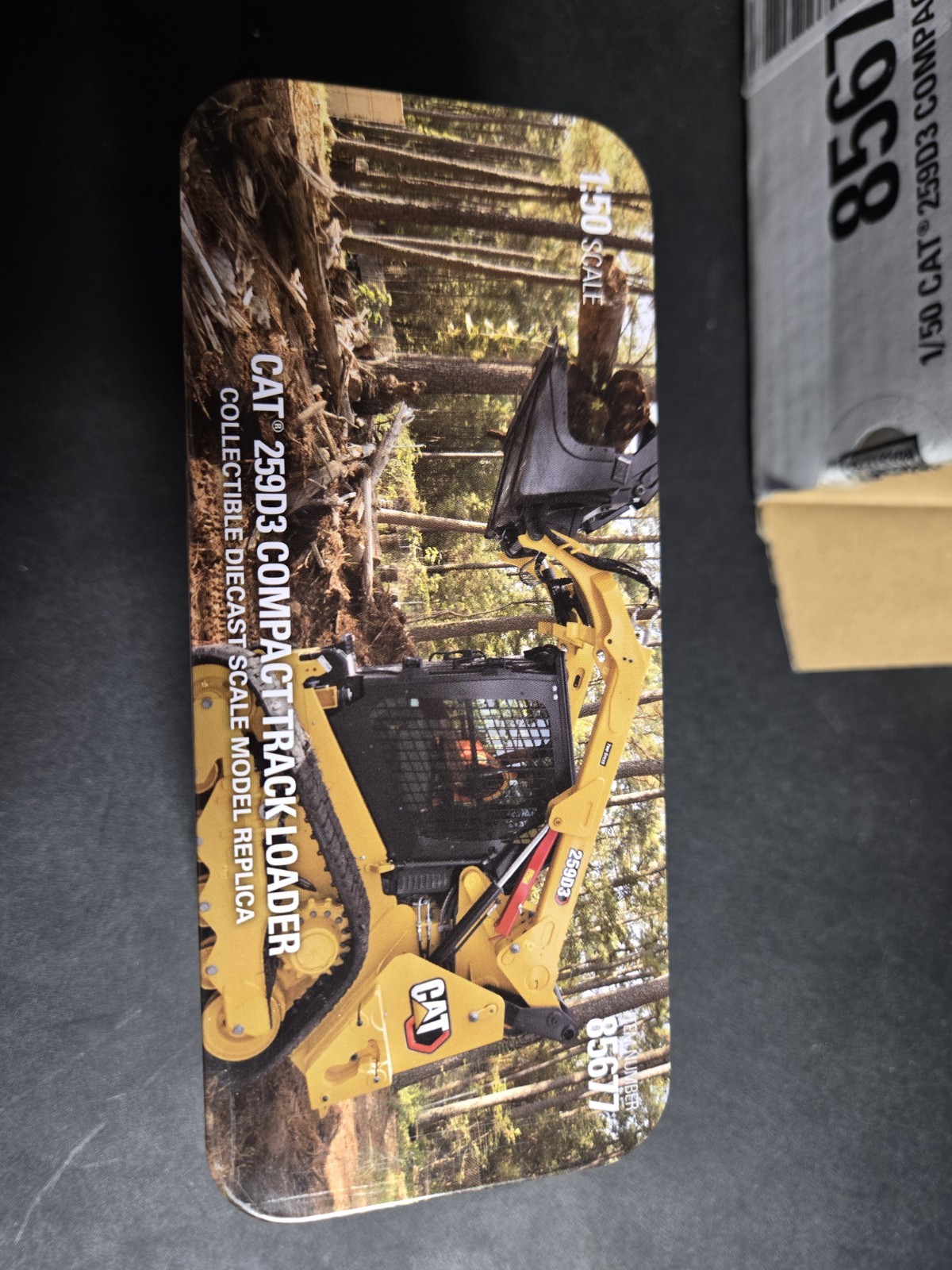 Diecast Masters 1/50 CAT 259D3 Compact Track Loader w/ accessories 85677