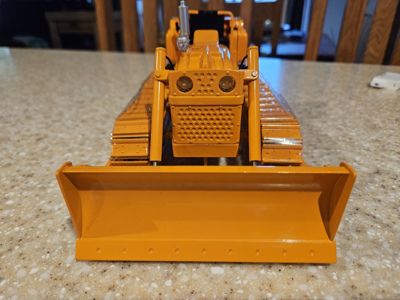 Minneapolis-Moline Two Star Crawler W/ Blade SpecCast 1/16 scale Collectible NIB