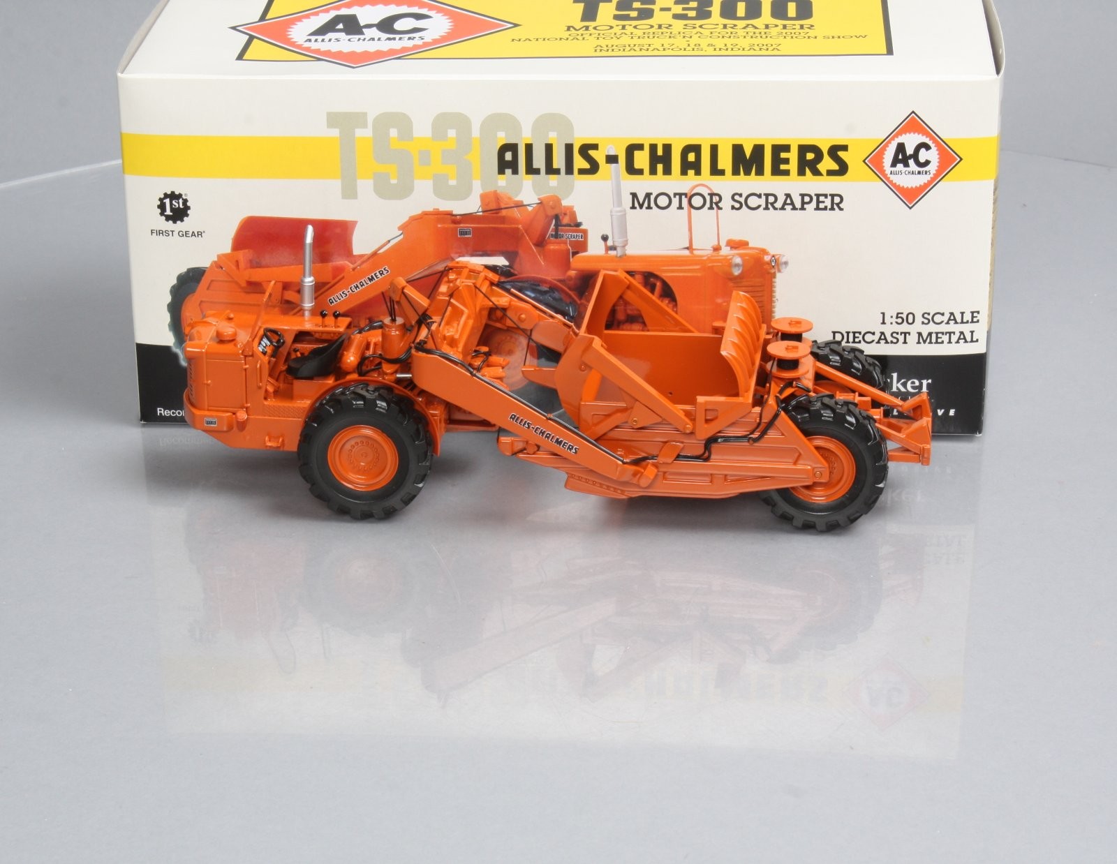 First Gear 50-3099 1:50 Allis-Chalmers TS-300 Cable Operated Motor Scraper